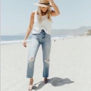 Carly Jean Los Angeles Chrissy Jean. Straight Leg/Boyfriend fit. 100% denim